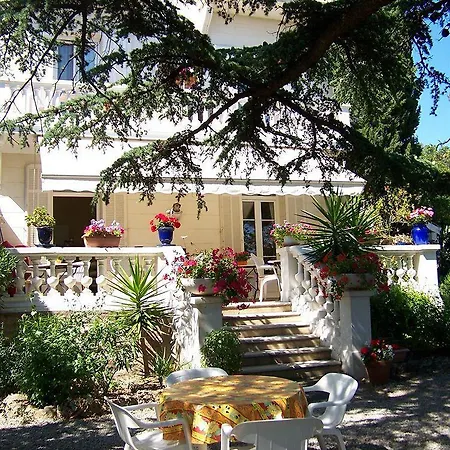 Hotel Le Thimothee : & Saint-Raphael (Var)