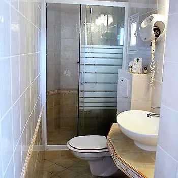 Le Thimothee : & Hotell