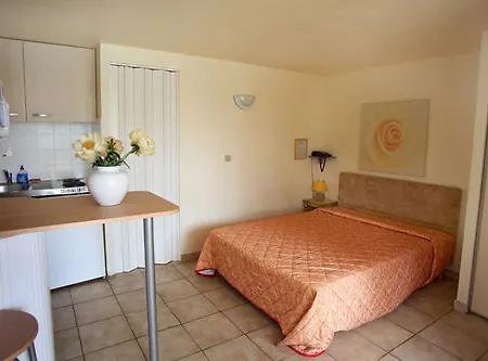 Le Thimothee : & Hotell Saint-Raphaël