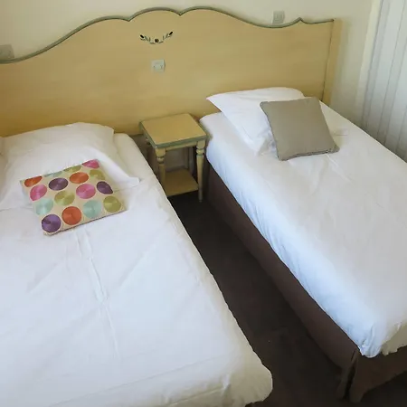 Hotel Le Thimothee : & 2*