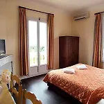 Hotel Le Thimothee : & Saint-Raphaël