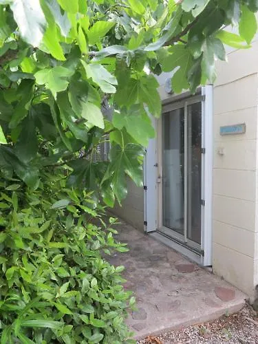 勒特姆特酒店和一室公寓