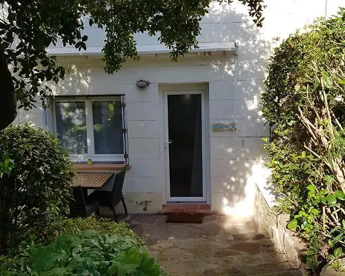 勒特姆特酒店和一室公寓 2*