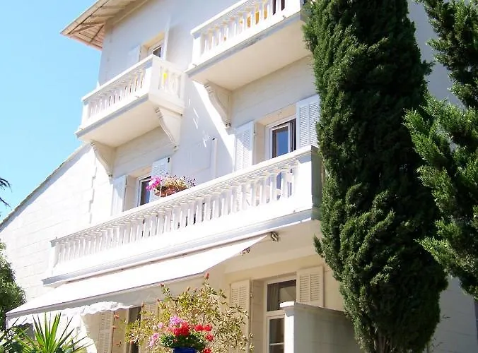 Le Thimothee : & Hotel 2*