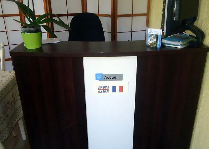 勒特姆特酒店和一室公寓 Saint-Raphaël